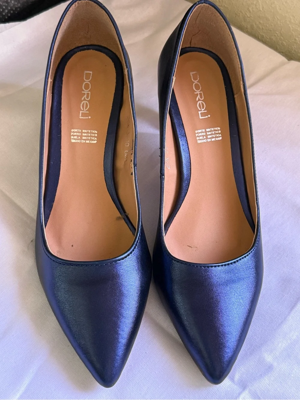 Classic Pointed-Toe High Heels in Navy